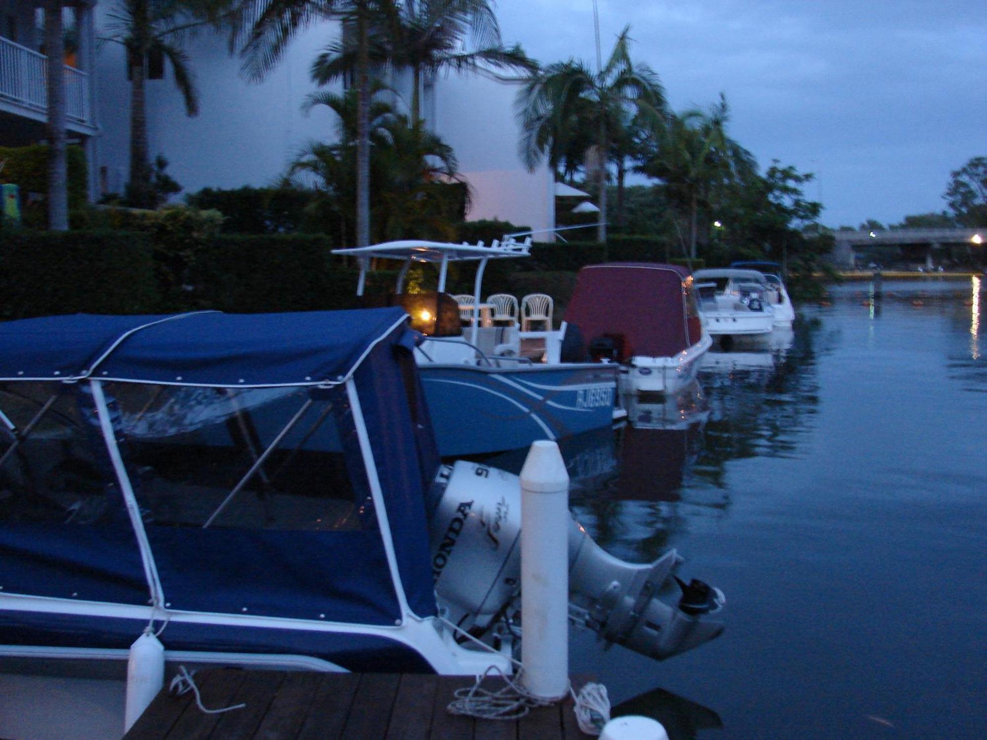 Portside Noosa Waters Hotel Noosaville Exterior photo